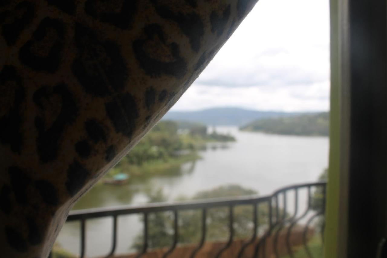 Lake Bunyonyi View Resort Kabale Extérieur photo
